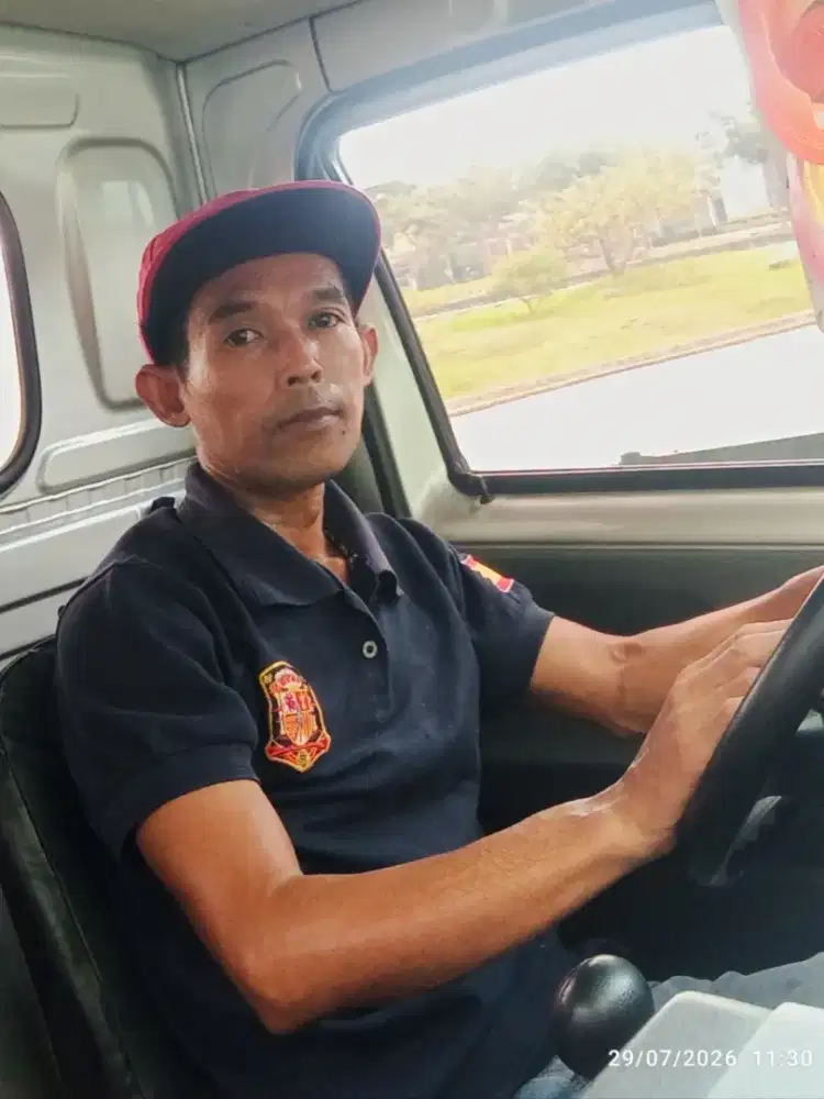 Sim B1 sedang mencari pekerjaan Sim B1