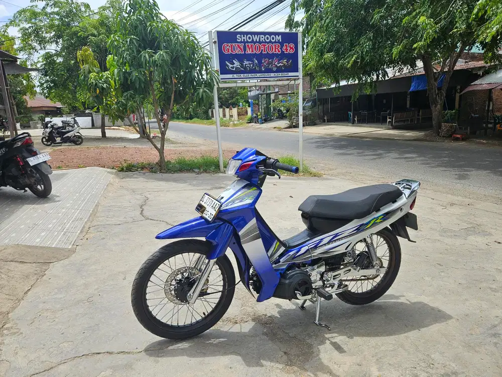 Di jual yamaha F 1 ZR TAHUN 2003