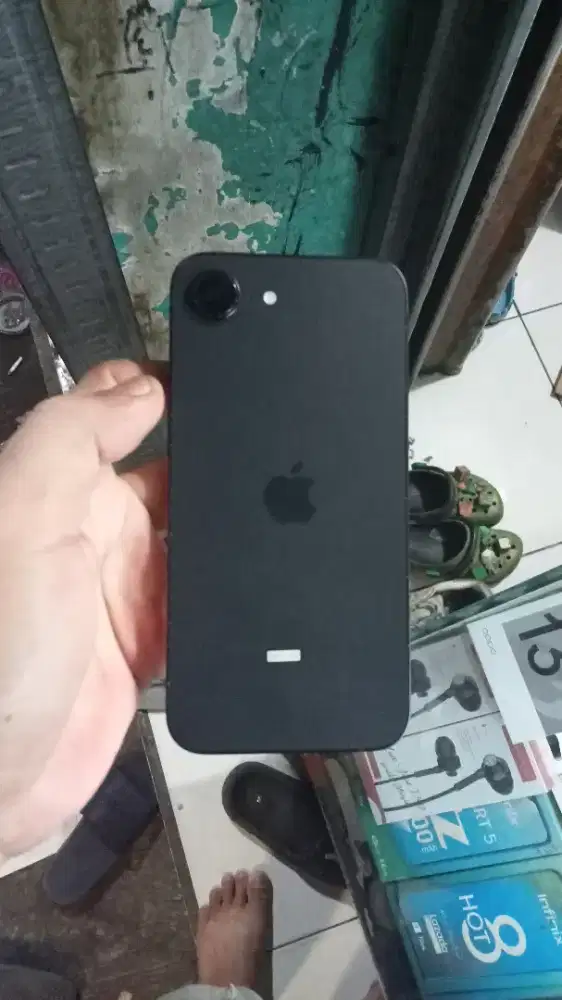 Iphone 16e ibox 128