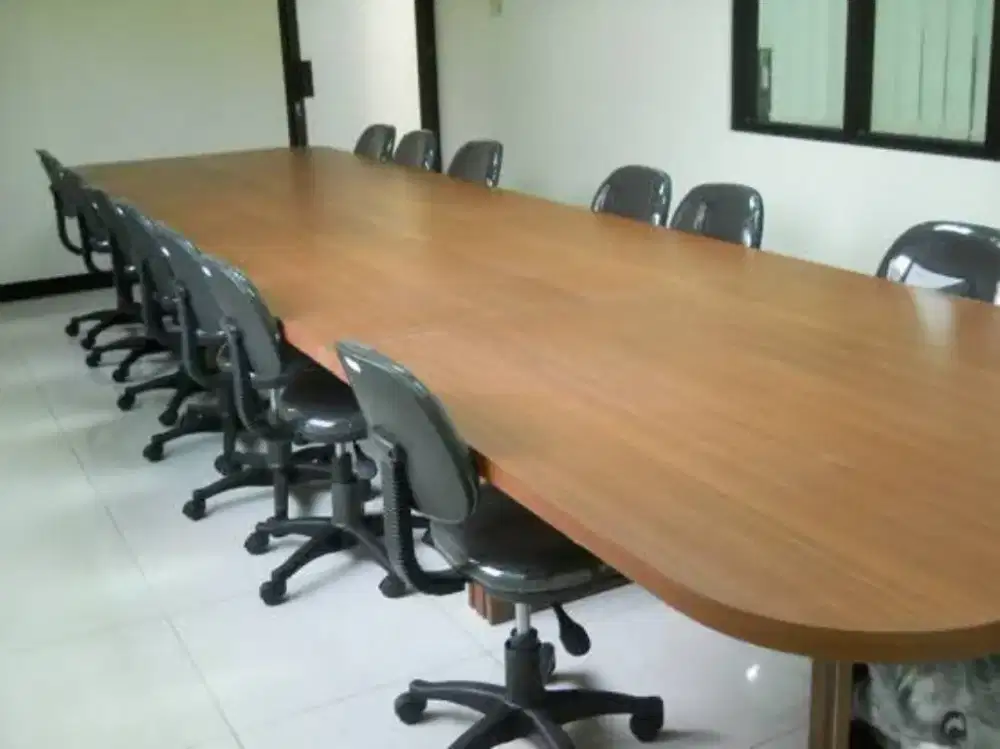 Meja kantor  meting