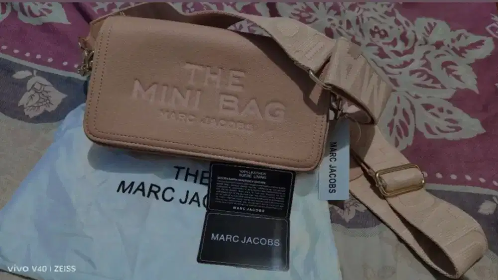 TAS BRANDED Marc Jacobs