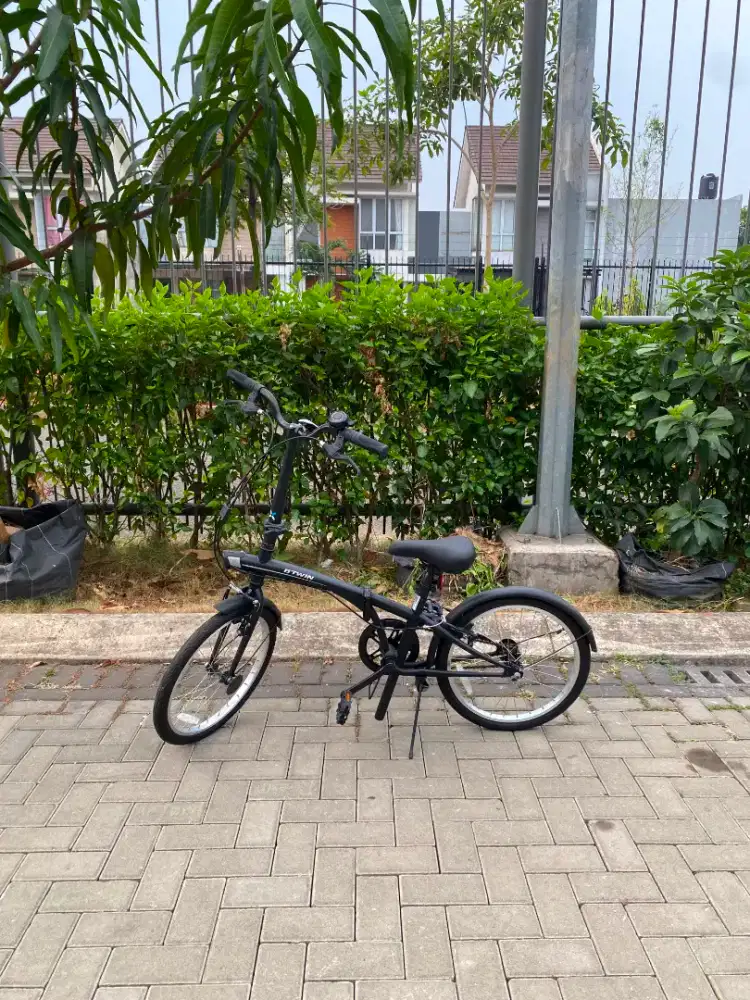 Sepeda lipat Btwin tilt 100 20 inch HITAM NEW