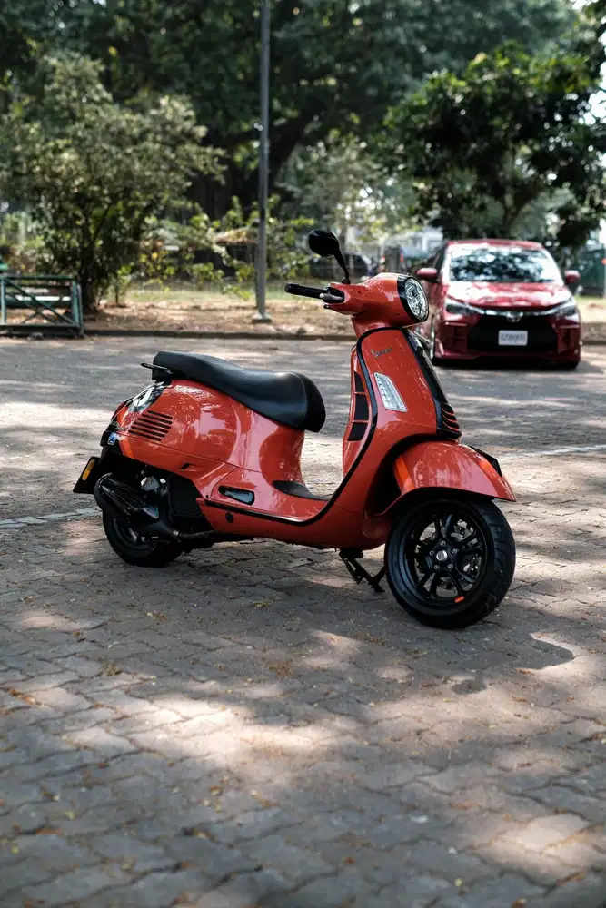 PIAGIO VESPA MATIC GTS 4V IGET FACELIFT TAHUN