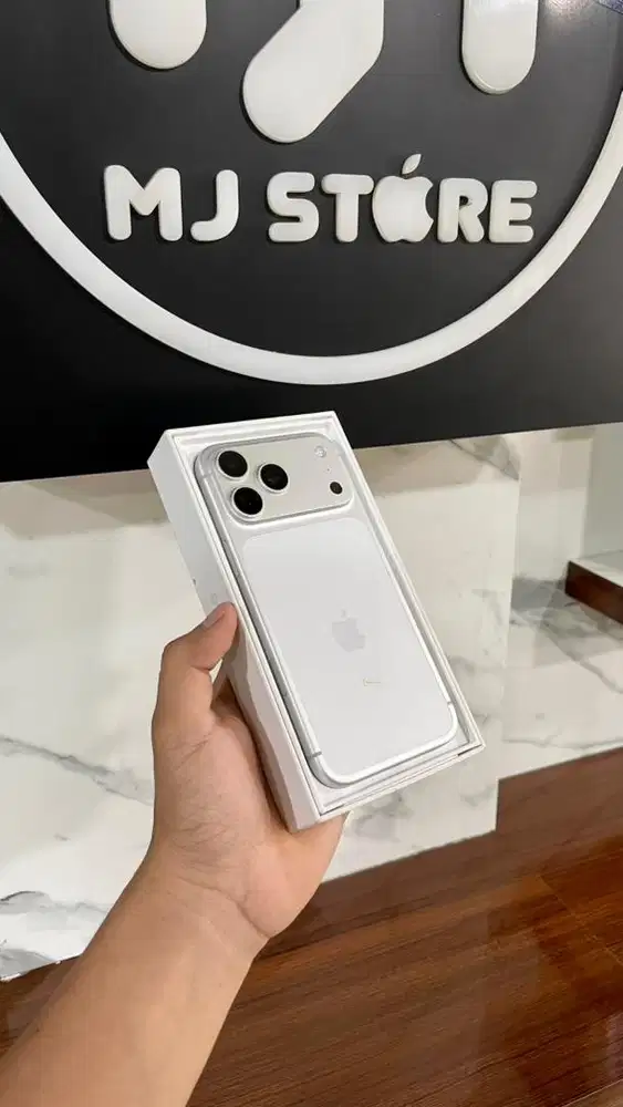 iPhone 17 Promax 256 gb ex iBox bh 100% 15 hari pakai garansi panjang