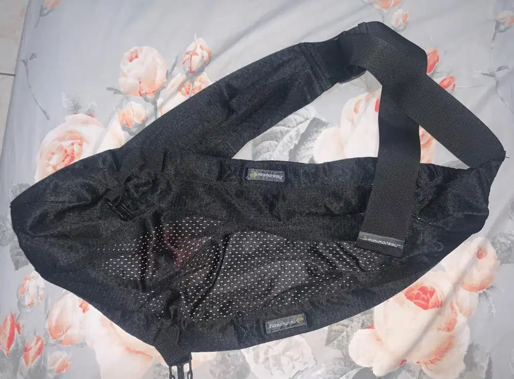 Minimonkey mini monkey sling hitam