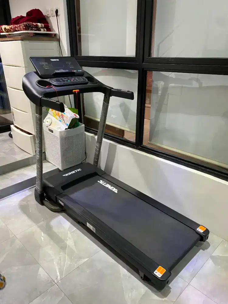 Treadmill KINETIC AZKO Second like NEW