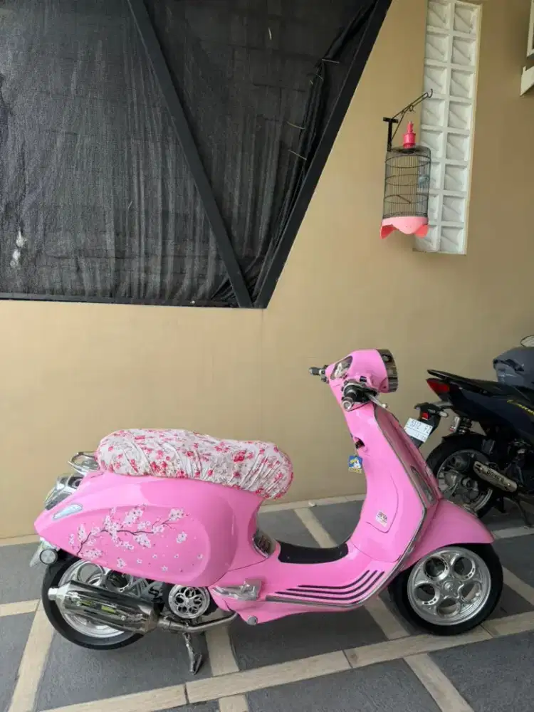 Juara Hedon New Vespa 150cc Primavera S ABS IGET 2023 istimewa