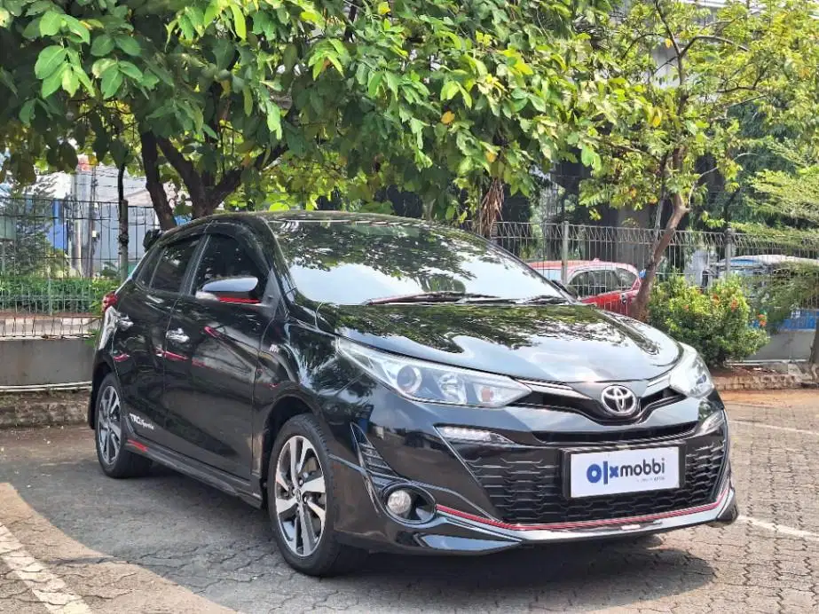Cash dan Credit Toyota Yaris AT 2018 SMM