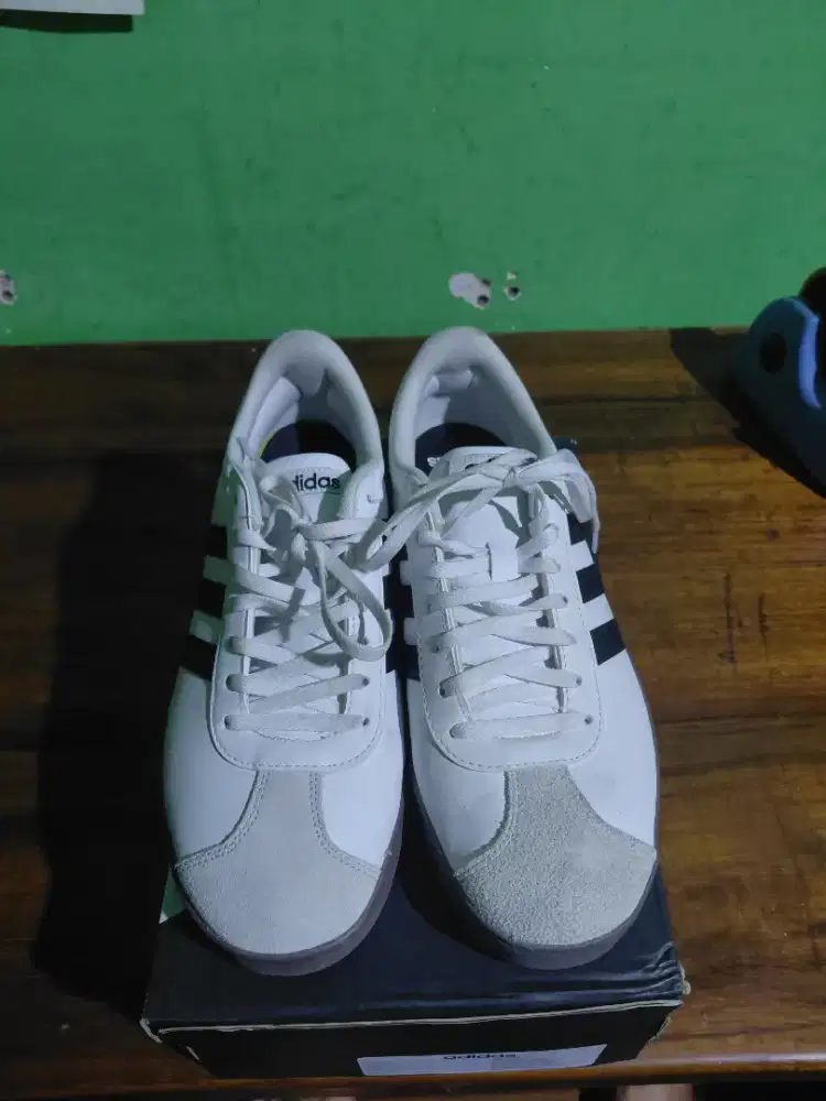 Jual adidas vl court base 44 original..