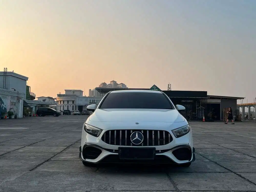 [ DP 100 ] MERCY A 200 HATCHBACK 2018