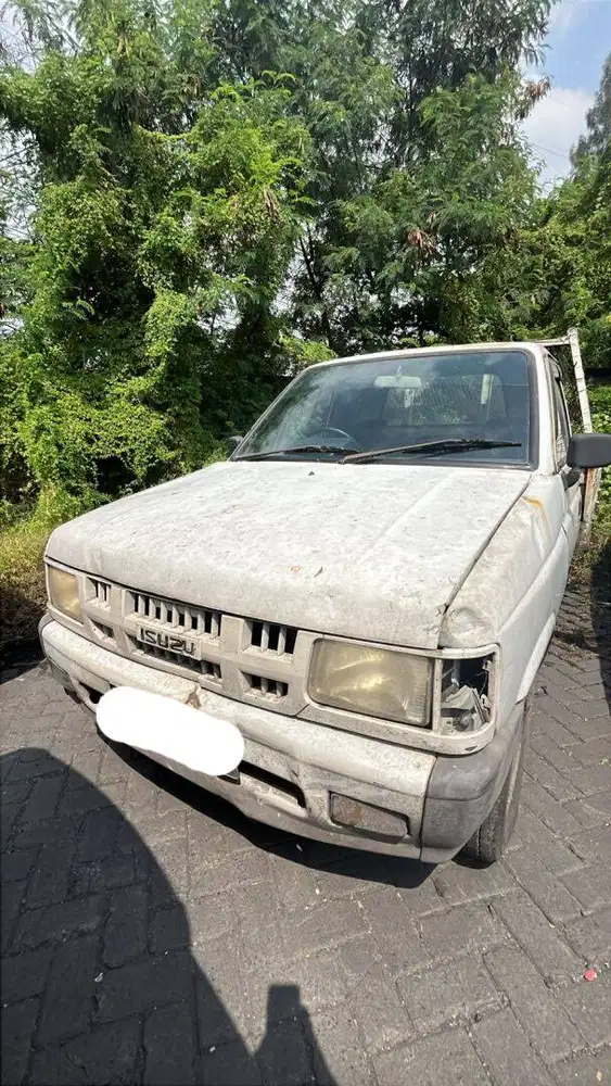 Isuzu Panther Pick Up (2016)