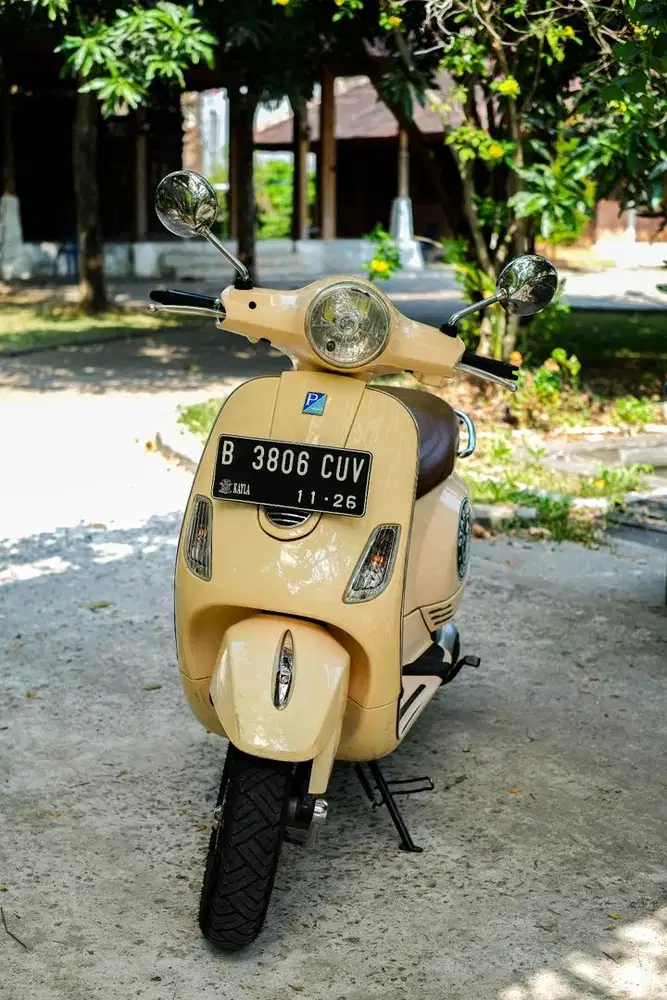 PIAGGIO VESPA LX 150 2VIE 2011 MURAH BERGARANSI