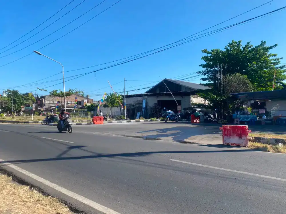 DIJUAL TANAH 180 M², LOKASI STRATEGIS DI PINGGIR JALAN BESAR