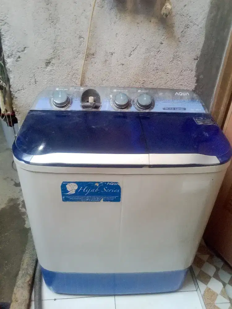 Mesin cuci Aqua normal
