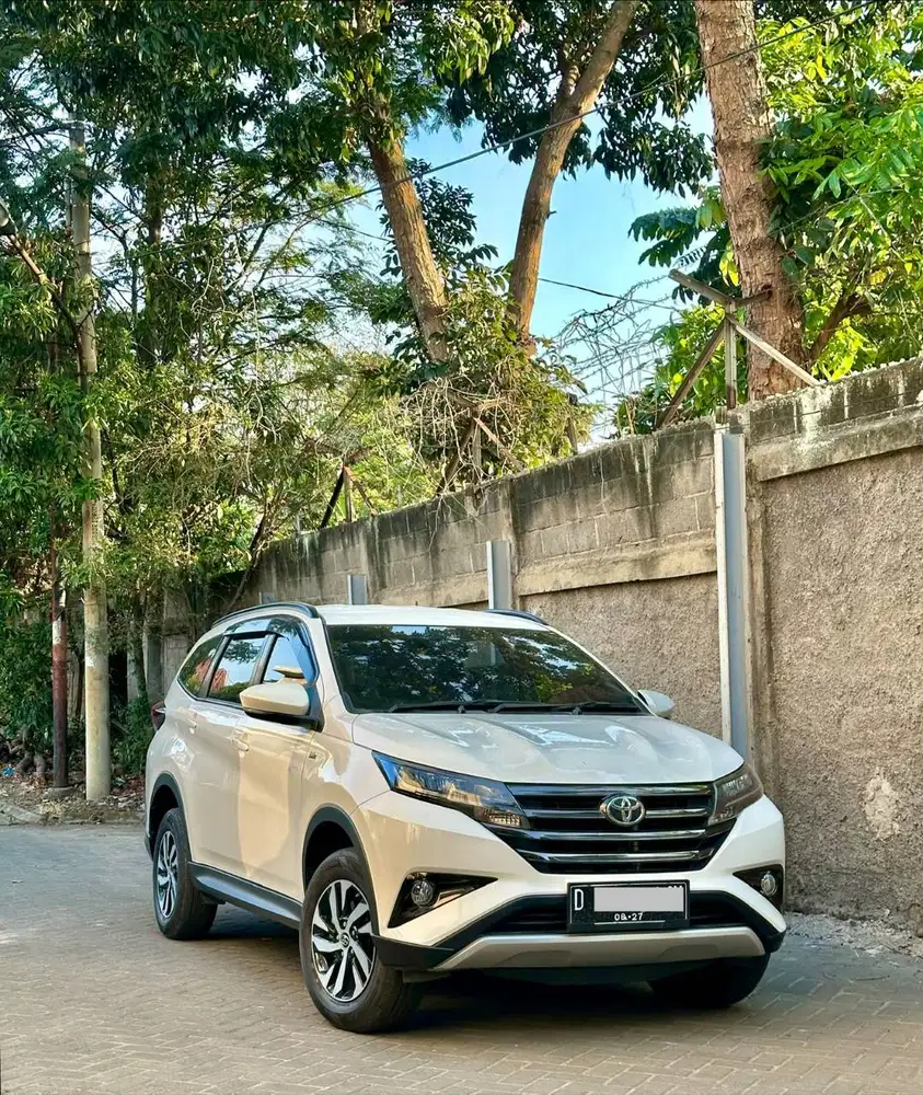 KM65RB- Toyota Rush G 1.5 AT 2022 Matic Putih 2023/2024 GR NO PR
