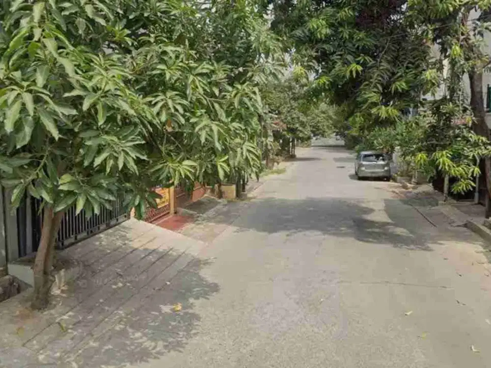 RUMAH HOEK DI BINTARA