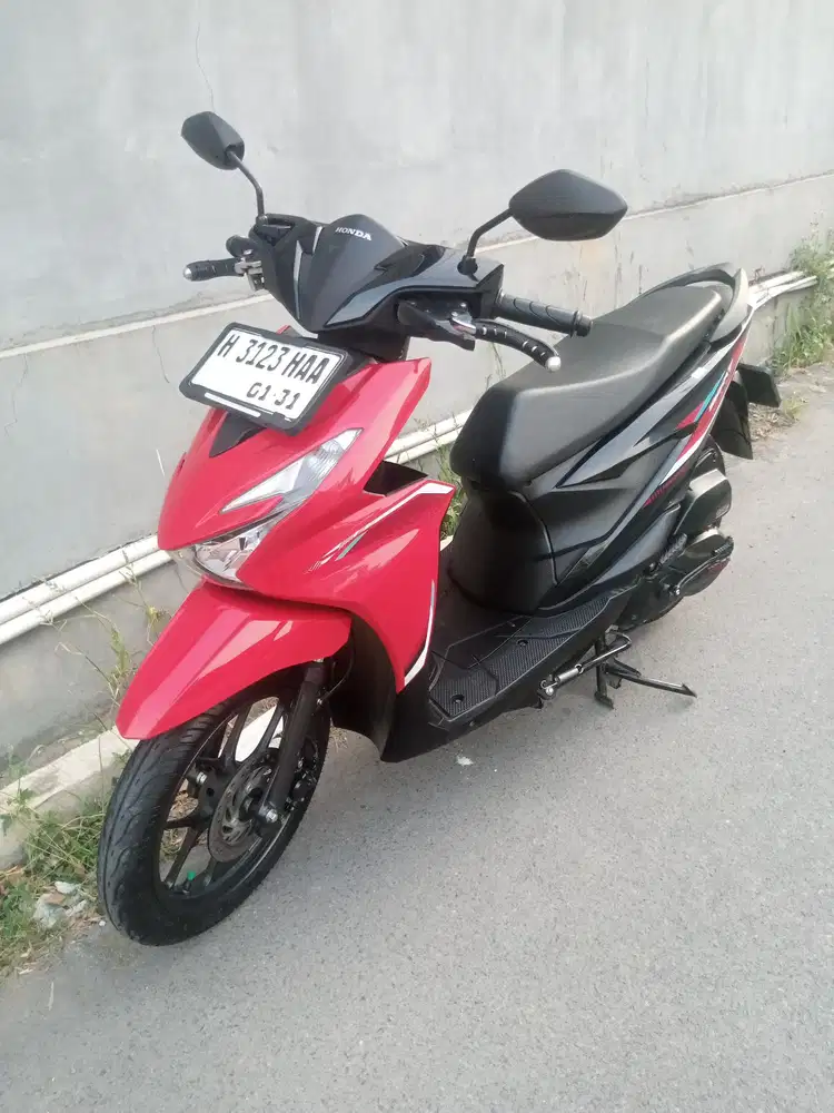 Honda Beat 2025 merah hitam