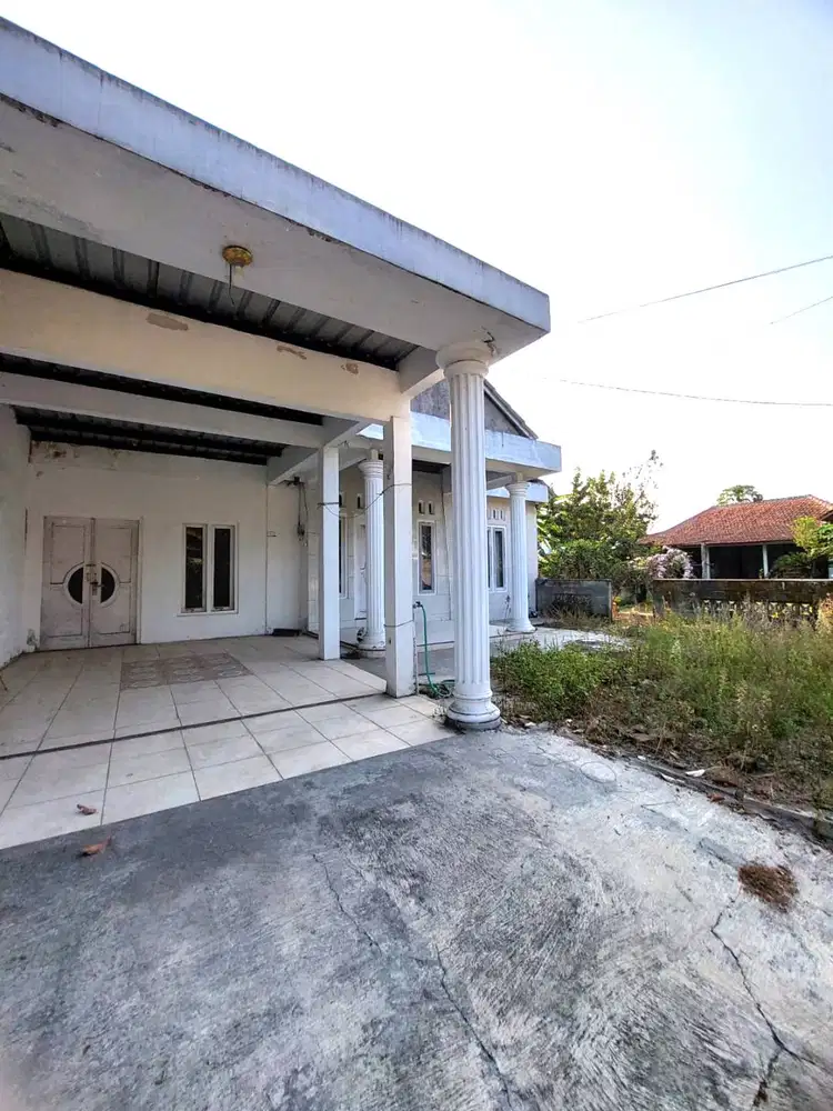 Rumah 6 Kamar di Margoluwih Seyegan