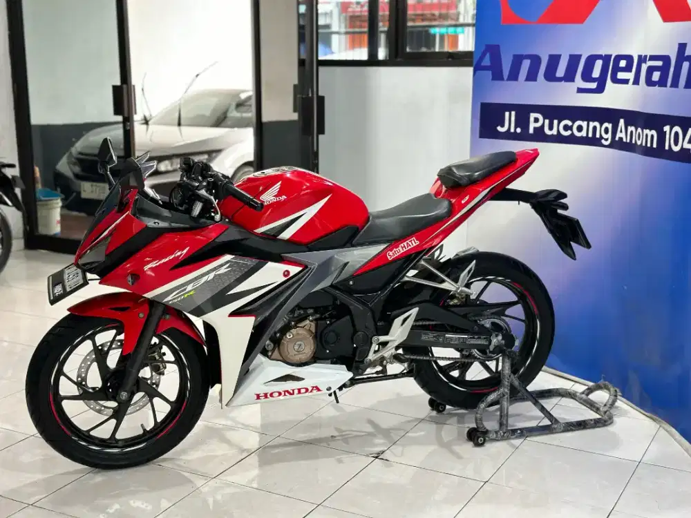 Honda CBR 150 R FACELIFT MERAH PUTIH2017