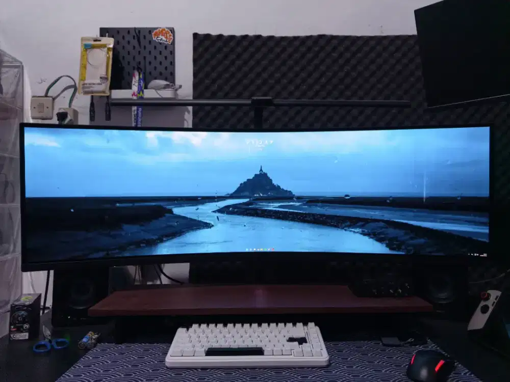 Monitor OLED 49 inch Gigabyte AORUS