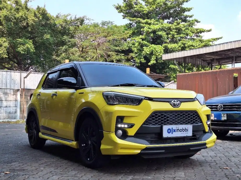 KM LOW PAJAK HIDUP TOYOTA RAIZE 1.0 GR SPORT TWO TONE BENSIN-AT