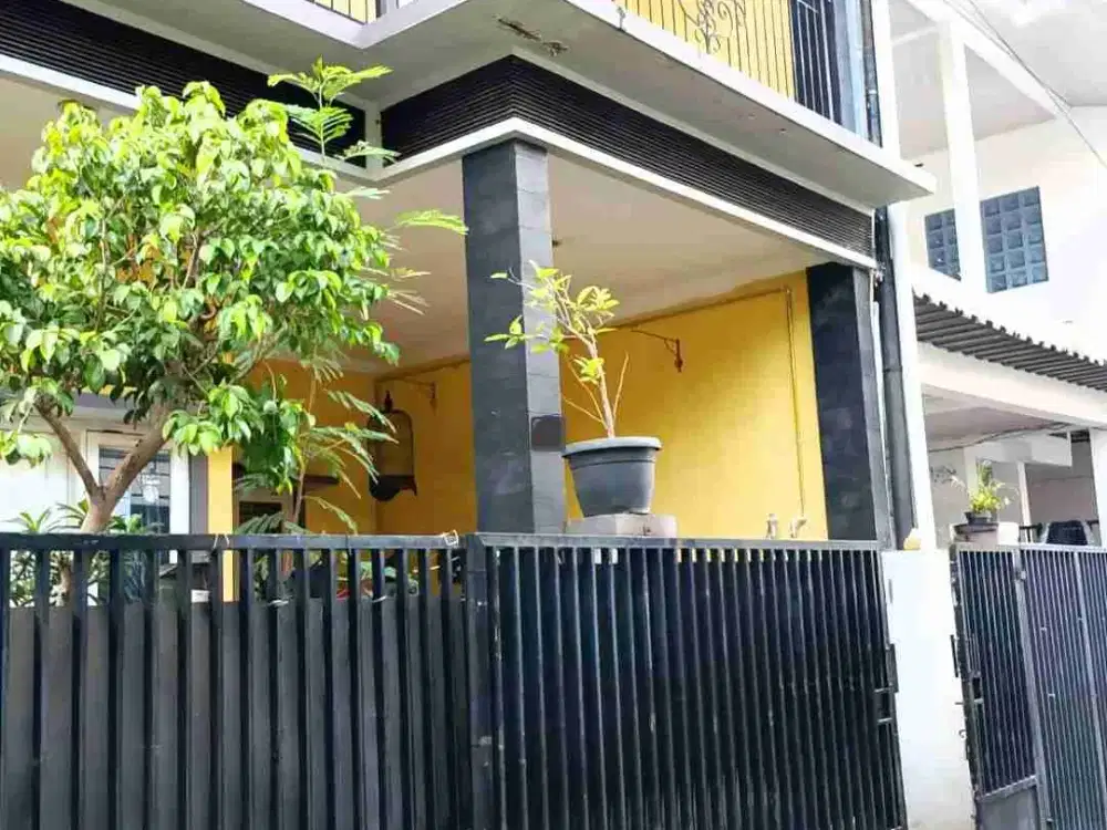 RUMAH MEWAH DI TAMAN MALAKA - PONDOK KELAPA