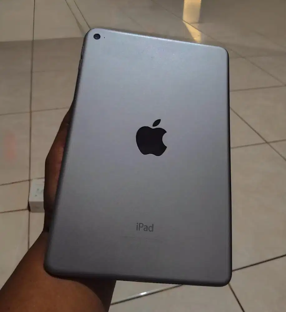 Ipad Mini 4 Wifi 128GB Mulus Normal