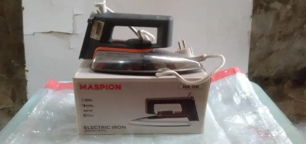 Di jual semua warna dan merek setrika Miyako,cosmost,Philips,maspion