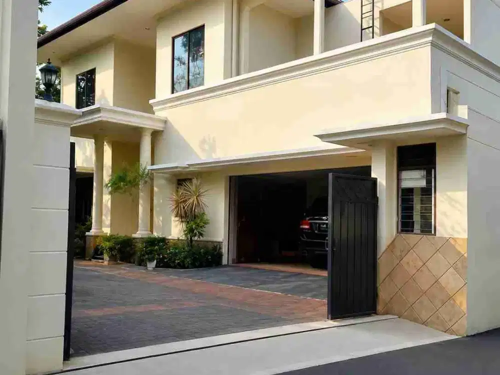 Jual Rumah Mewah Strategis Siap Huni di area Kemang, Jakarta Selatan