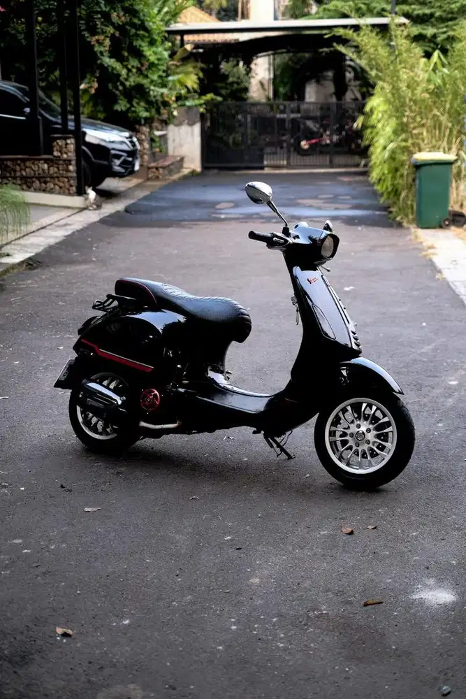PIAGGIO VESPA SPRINT 150 3VIE 2014 MURAH BERGARANSI
