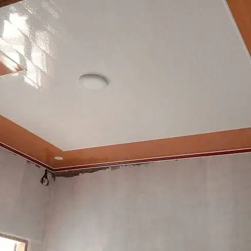 Sekat Plafon Partisi PVC GRC Gypsum Jasa Tukang Pasang Wall Moulding