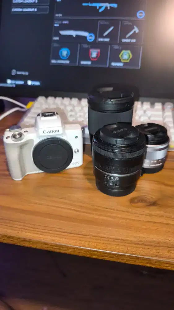 canon m50 mark 2 + 2 lensa tidak diecer