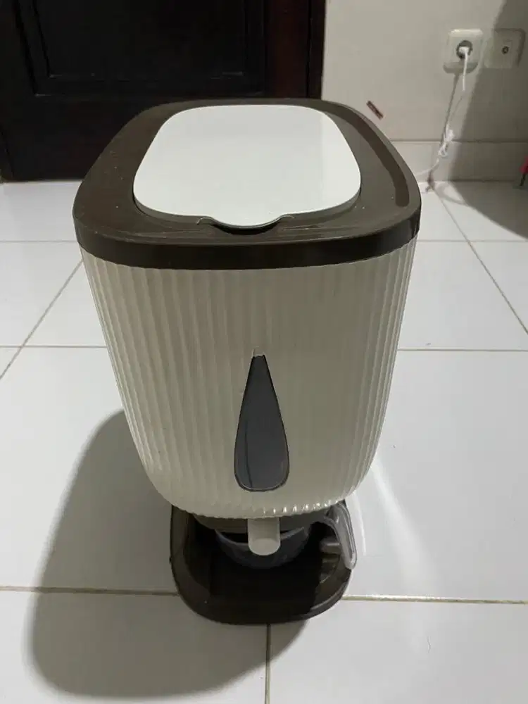 DISPENSER BERAS SECOND