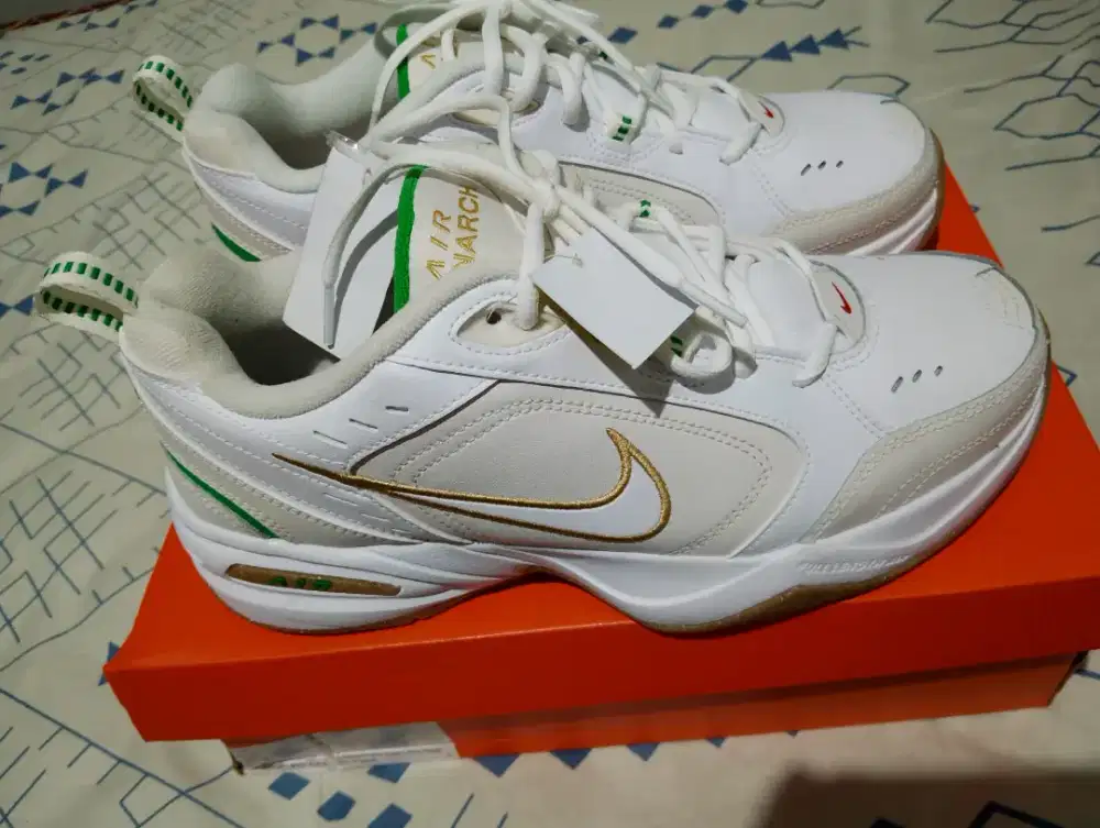 Sepatu Nike Air Warna Putih
