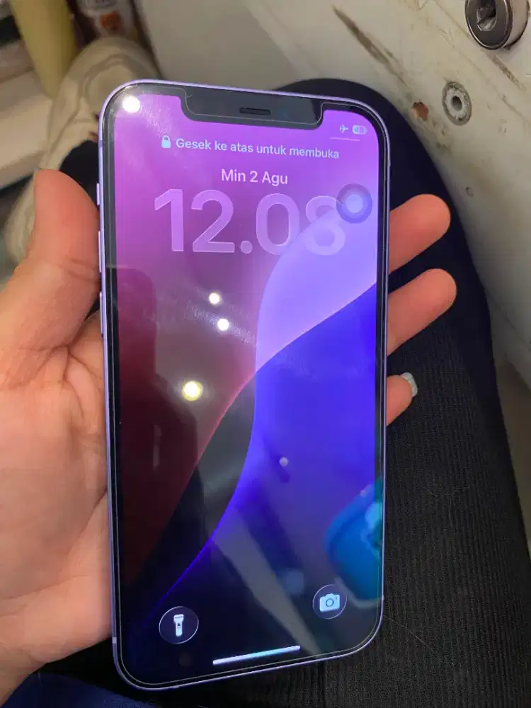 IP 12 basic 64gb lengkap, minus pemakaian