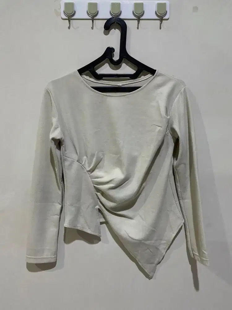 ATASAN RAJUT WANITA PRELOVED