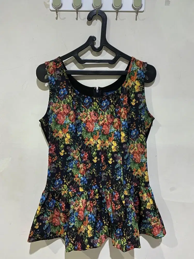 ATASAN WANITA PRELOVED