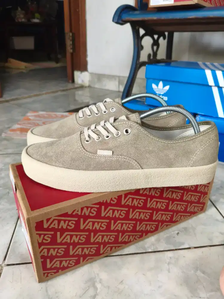 BNIB Vans UA Authentic Crepe Green Bay ( 44,5 )