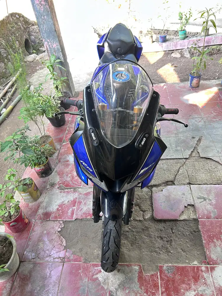Jual r15 v3 surat lengkap pajak jalan mesin terawat plat ungaran