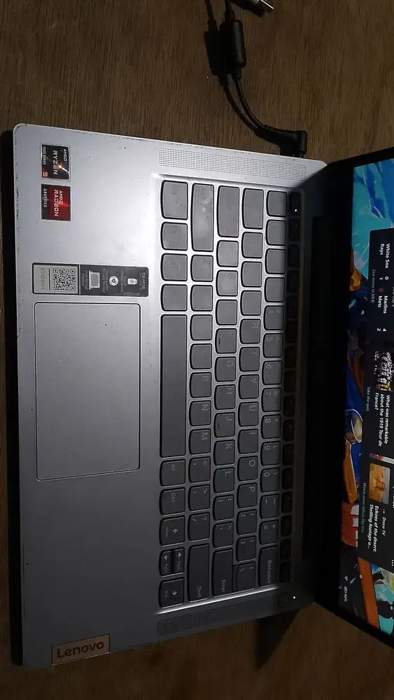 Lenovo IdeaPad Slim 3 Ryzen 5 7530U - RAM 8GB SSD 512GB - Baterai Supe