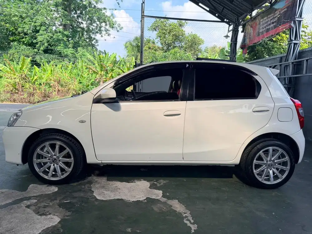 Dijual cepat etios valco type e