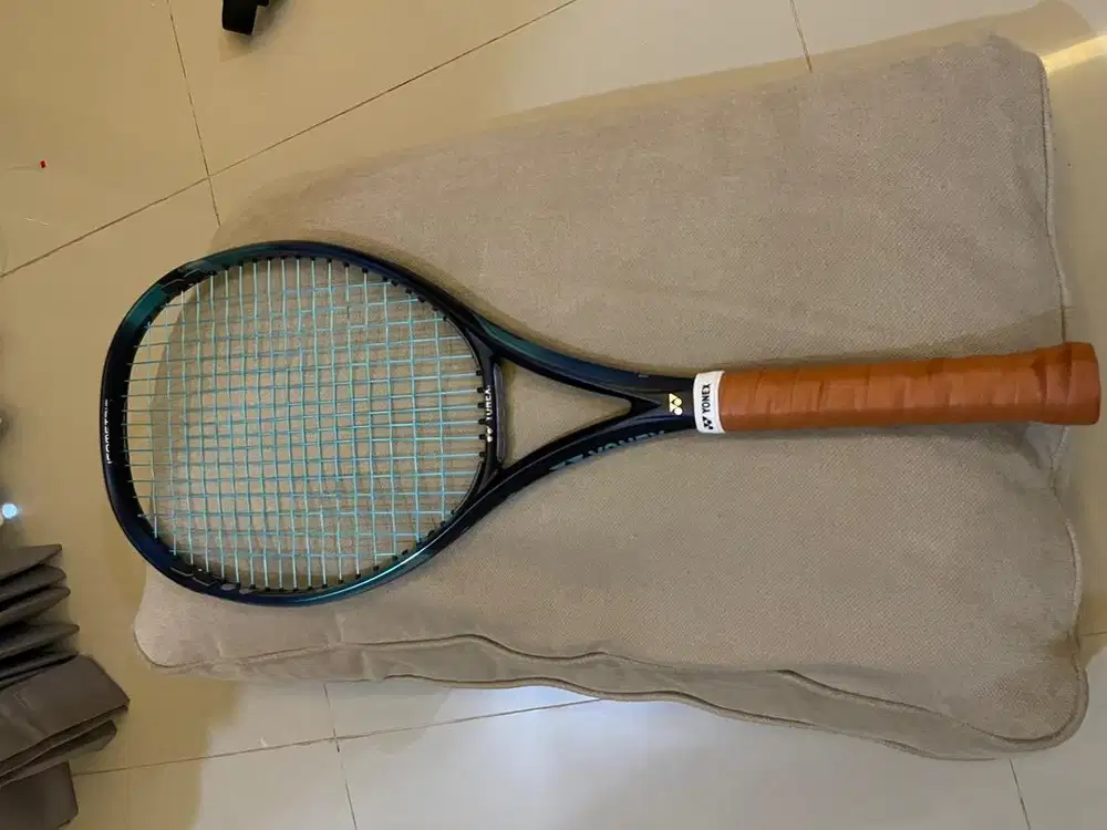 Raket Tennis Yonex Ezone