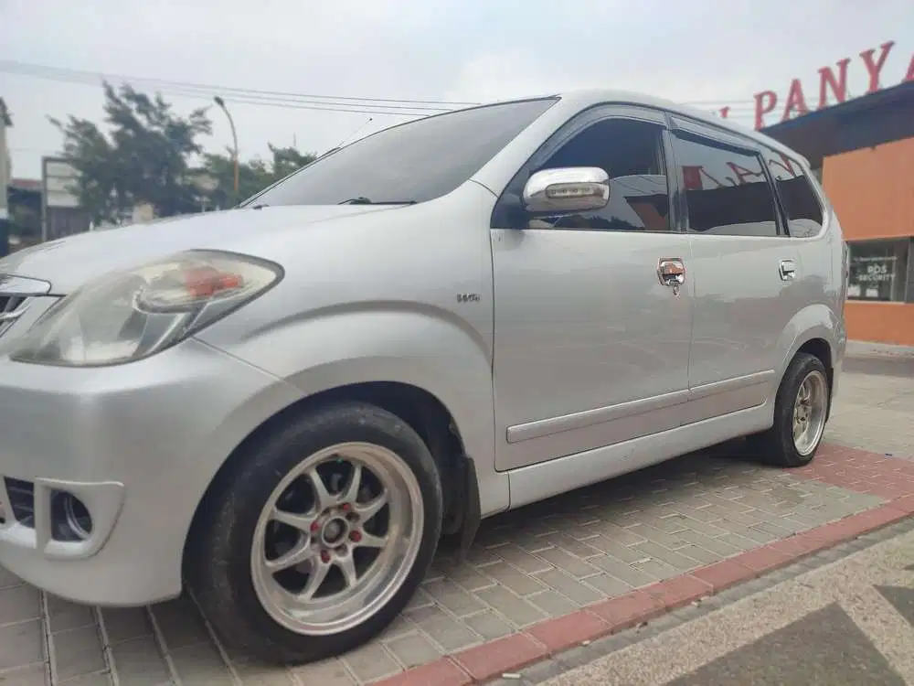 Toyota Avanza 2011 Bensin