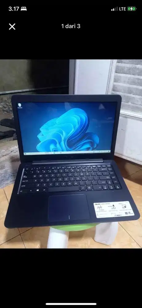 Laptop asus E402Y slim