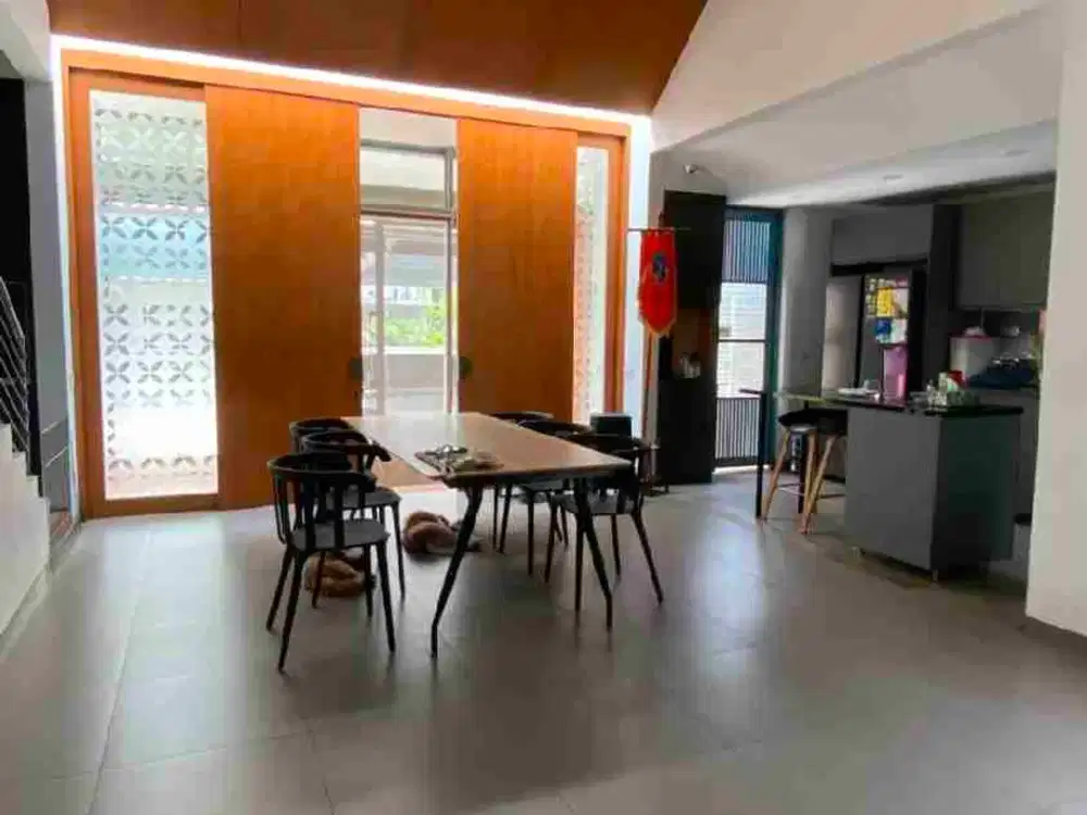 RUMAH 2 lantai INDUSTRIAL Sutera Jelita Alam Sutera