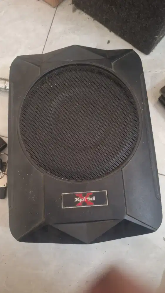 subwoofer kolong xplod 10 inc