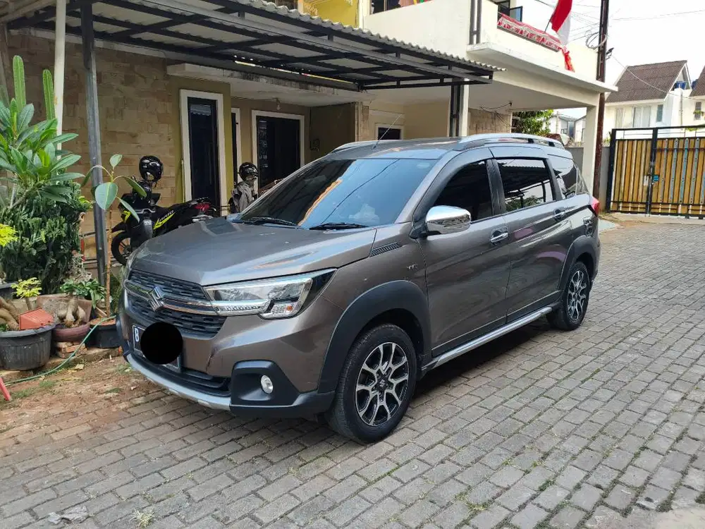 Suzuki XL7 1.5 Beta Bensin-AT Tahun 2021 Warna Magma Grey