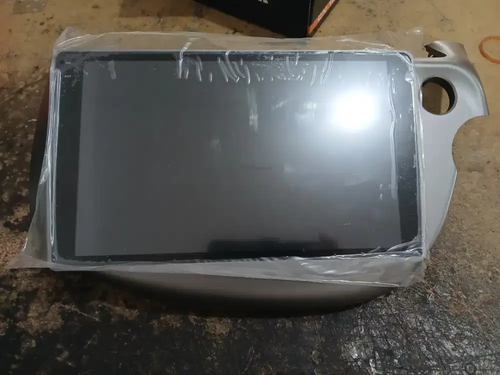 Tv android 10 inci dan frame honda jazz rs,harga siap pasang