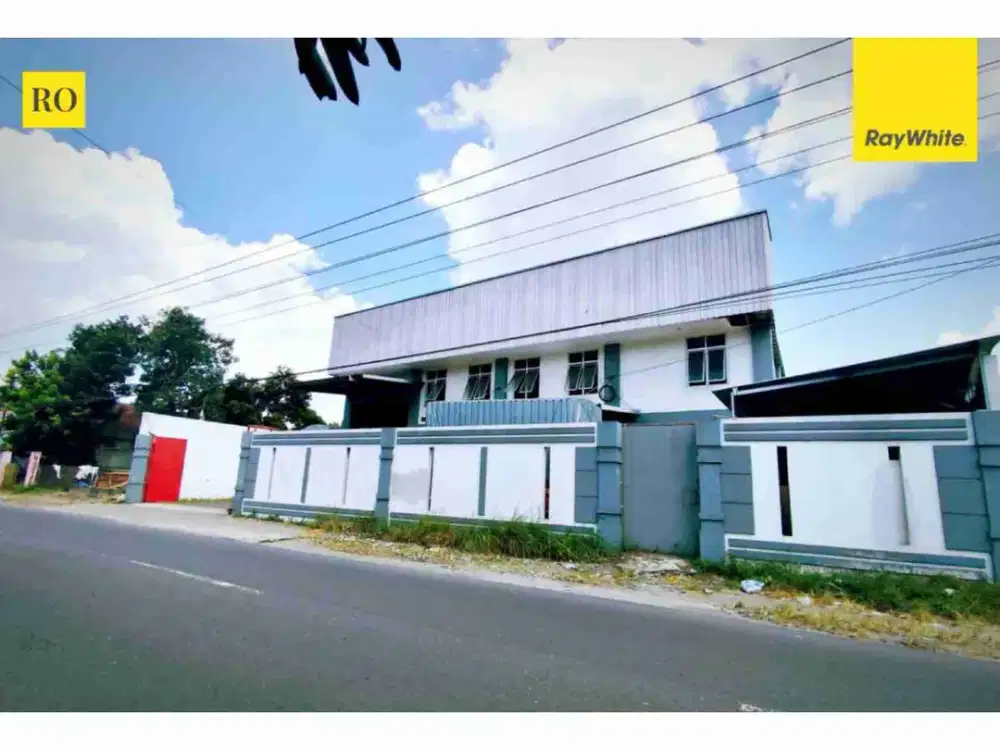 dijual gudang luas dekat area pasar cebongan sumberadi mlati sleman yogya.