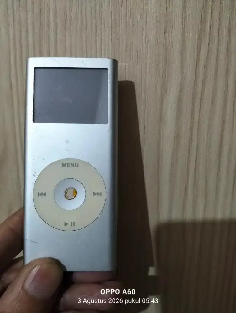 ipod apple silver